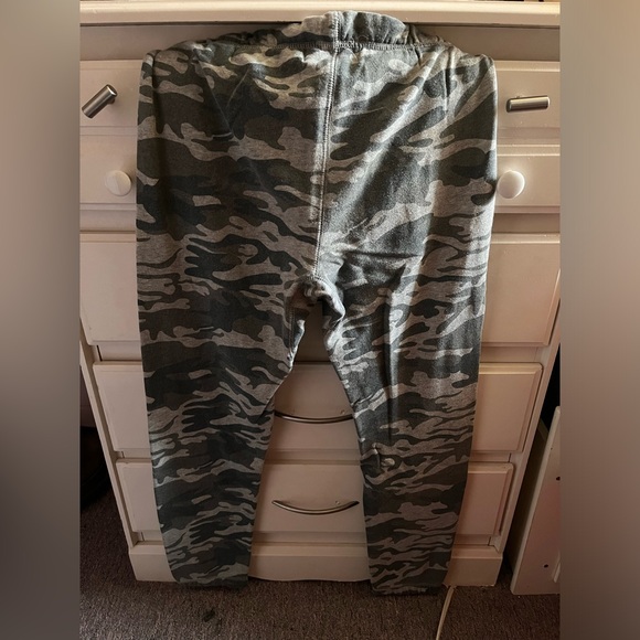 Roots Terry Camo Sweats Size XS - Picture 2 of 2